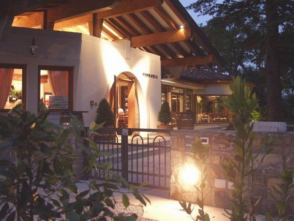 Vinnaeria La Baita Capriva del Friuli Екстериор снимка