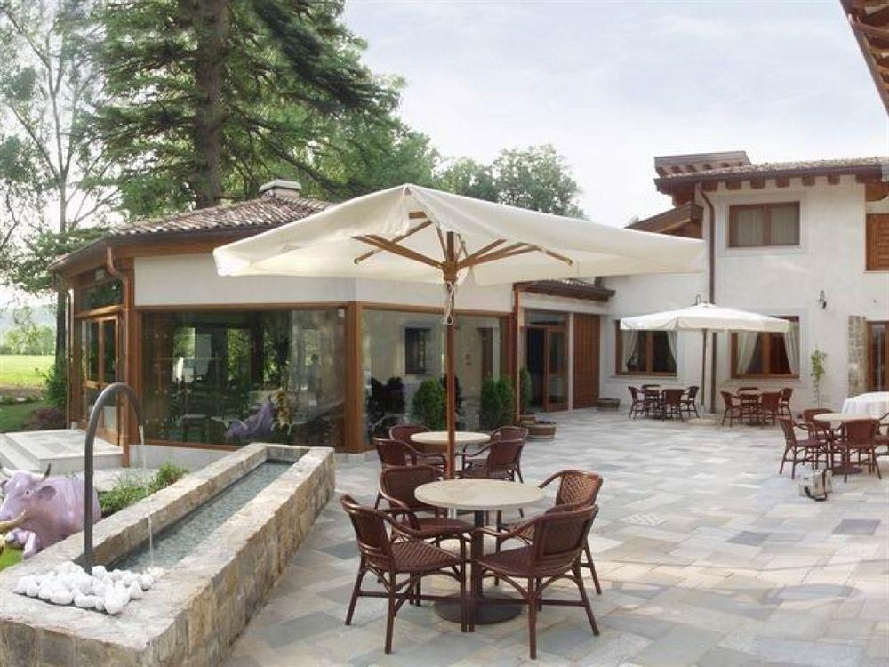 Vinnaeria La Baita Capriva del Friuli Екстериор снимка