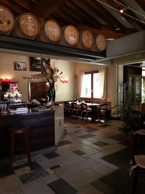 Vinnaeria La Baita Capriva del Friuli Екстериор снимка